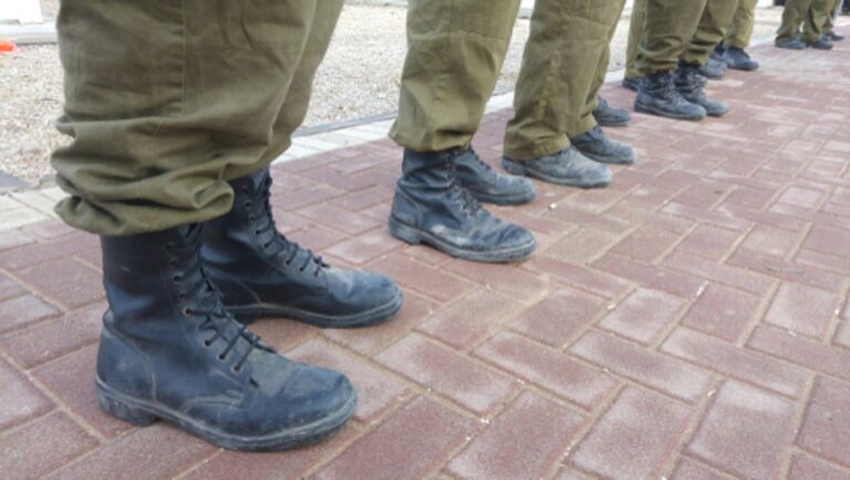 קשיי הסתגלות בצבא